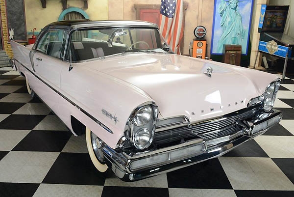 1957 Lincoln Premiere 2D Hardtop Coupe