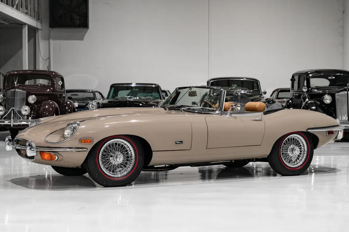 1971 Jaguar E-Type Series II 4.2 OTS Roadster