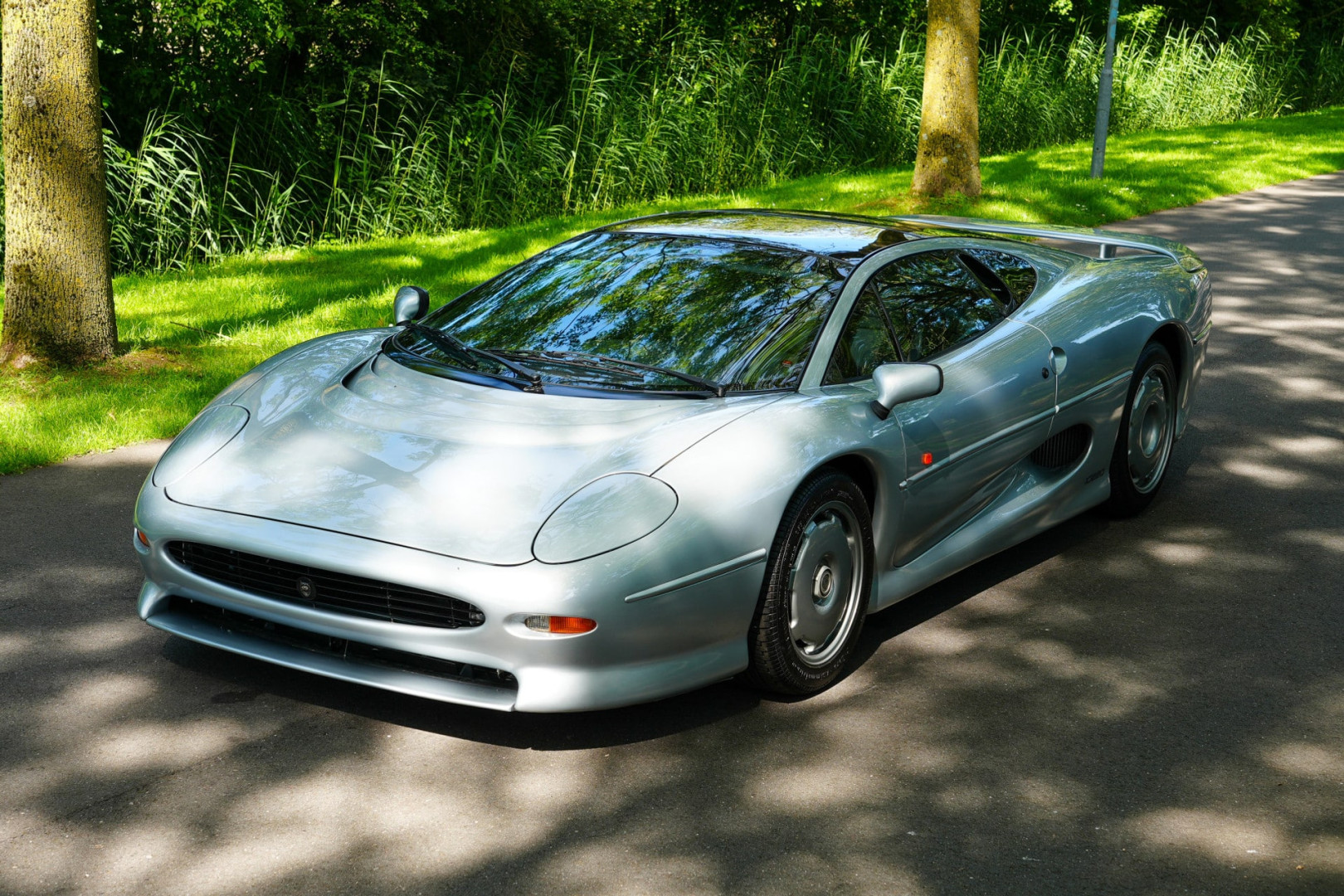 1993 Jaguar XJ220